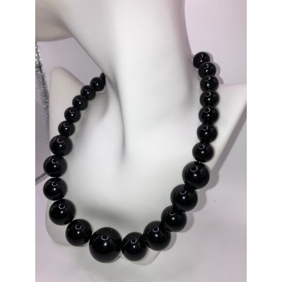 Black Gradation Beaded 19" Necklace and 1 Size 3.5" Bracelet Set! - Picture 10 of 16